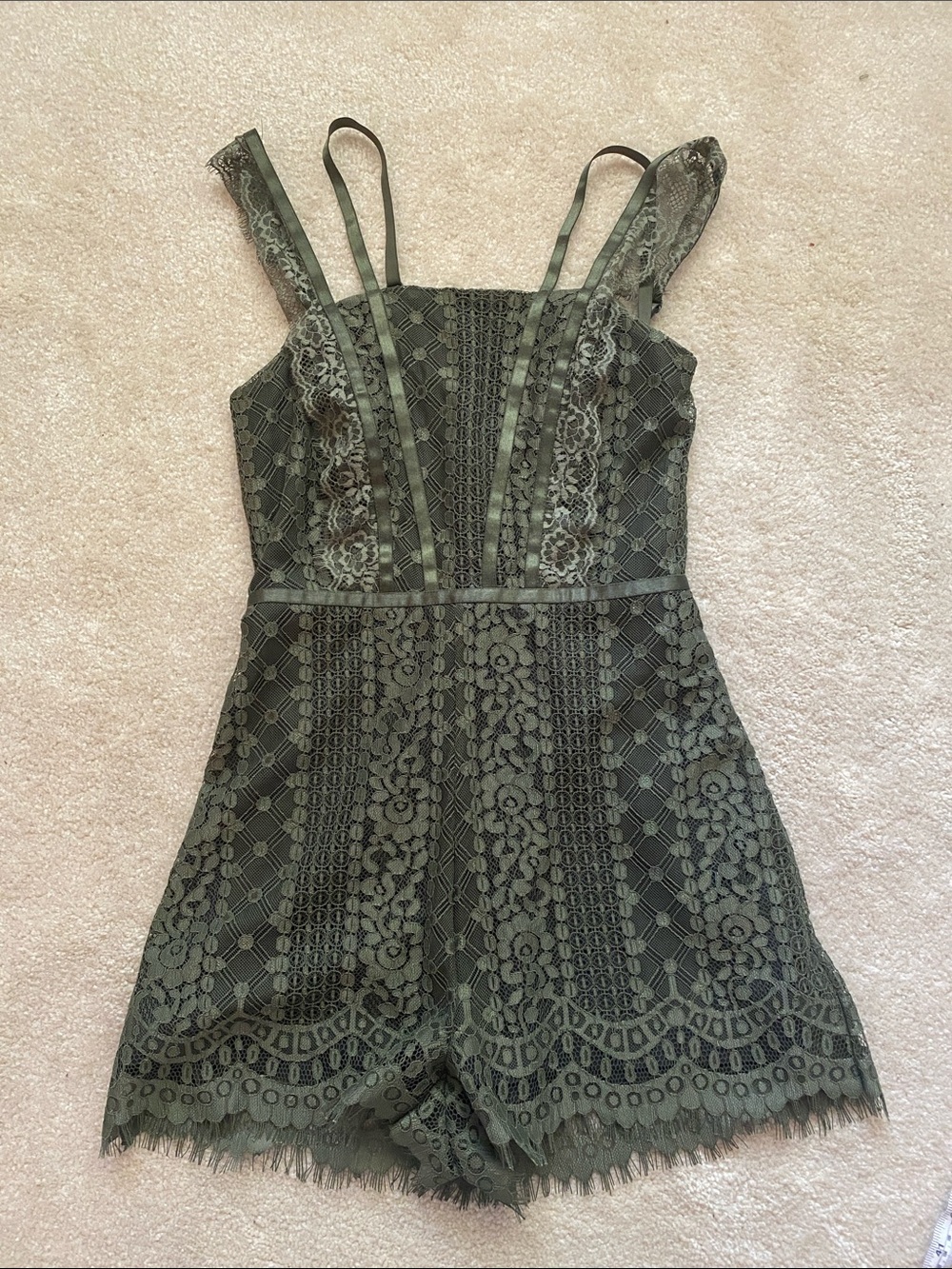 Guess NWT size 0 olive eliza lace ROMPER